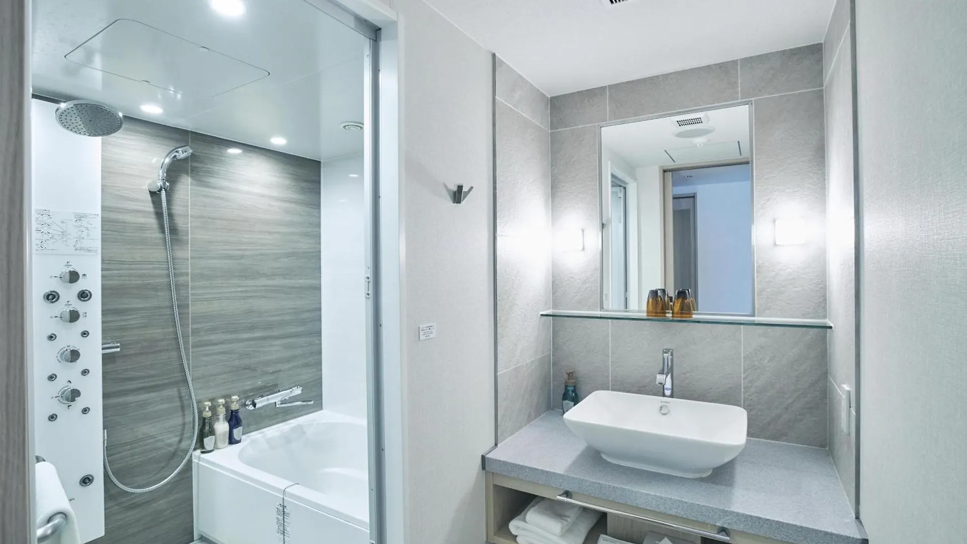 Hotel Traveltine Kyoto Kiyamachi 일본